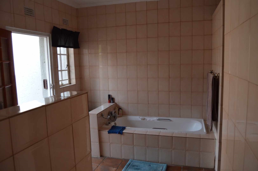 5 Bedroom Property for Sale in Henley on Klip Gauteng