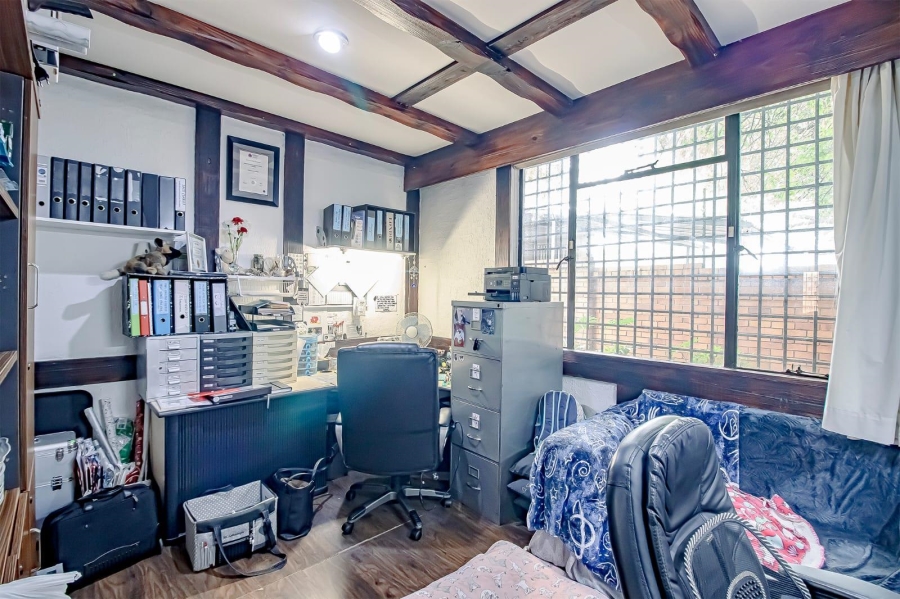 4 Bedroom Property for Sale in Lambton Gauteng