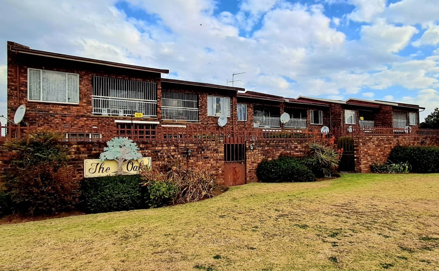 3 Bedroom Property for Sale in Brackenhurst Gauteng