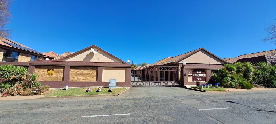 3 Bedroom Property for Sale in New Redruth Gauteng