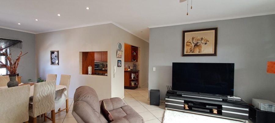3 Bedroom Property for Sale in New Redruth Gauteng