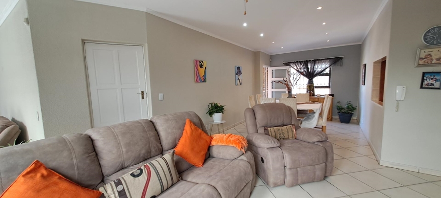 3 Bedroom Property for Sale in New Redruth Gauteng
