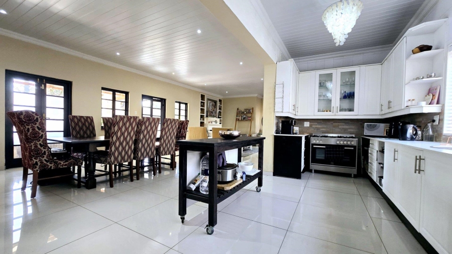 4 Bedroom Property for Sale in Waterkloof Gauteng