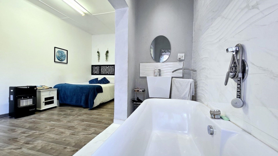 4 Bedroom Property for Sale in Waterkloof Gauteng