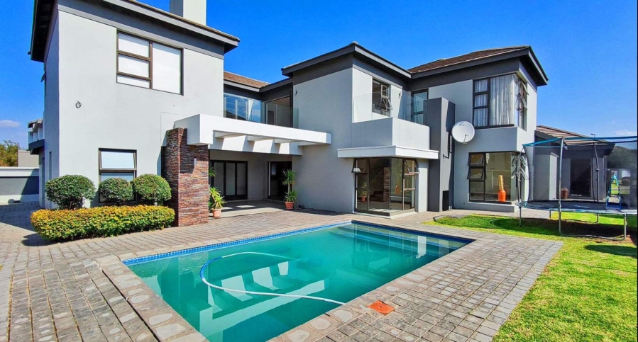 5 Bedroom Property for Sale in Helderwyk Gauteng