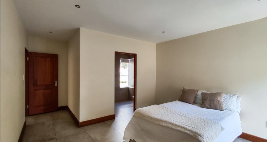 5 Bedroom Property for Sale in Helderwyk Gauteng