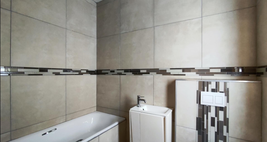 5 Bedroom Property for Sale in Helderwyk Gauteng