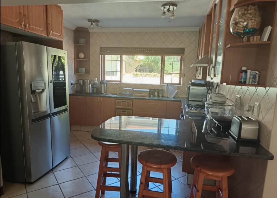 4 Bedroom Property for Sale in Broadacres Gauteng