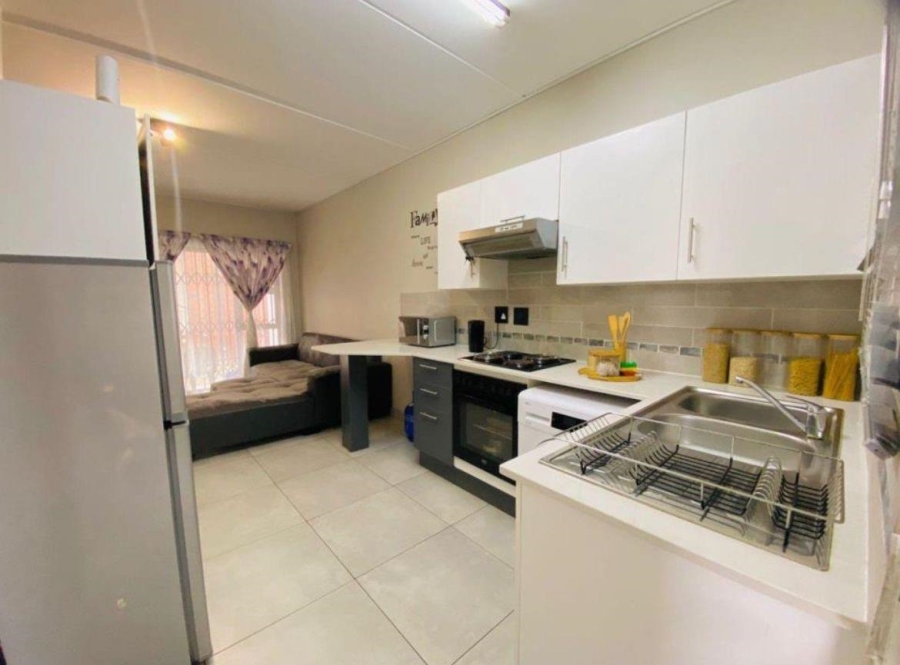 2 Bedroom Property for Sale in Ravenswood Gauteng