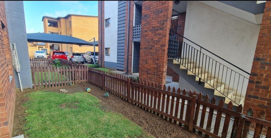 2 Bedroom Property for Sale in Ravenswood Gauteng