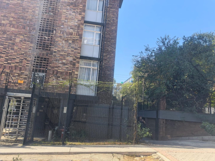2 Bedroom Property for Sale in Sunnyside Gauteng