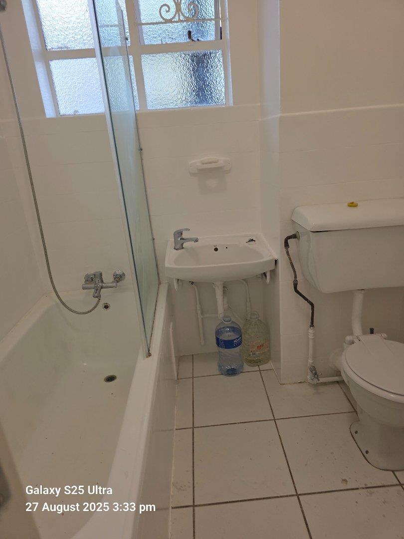 To Let 1 Bedroom Property for Rent in Rosebank Gauteng