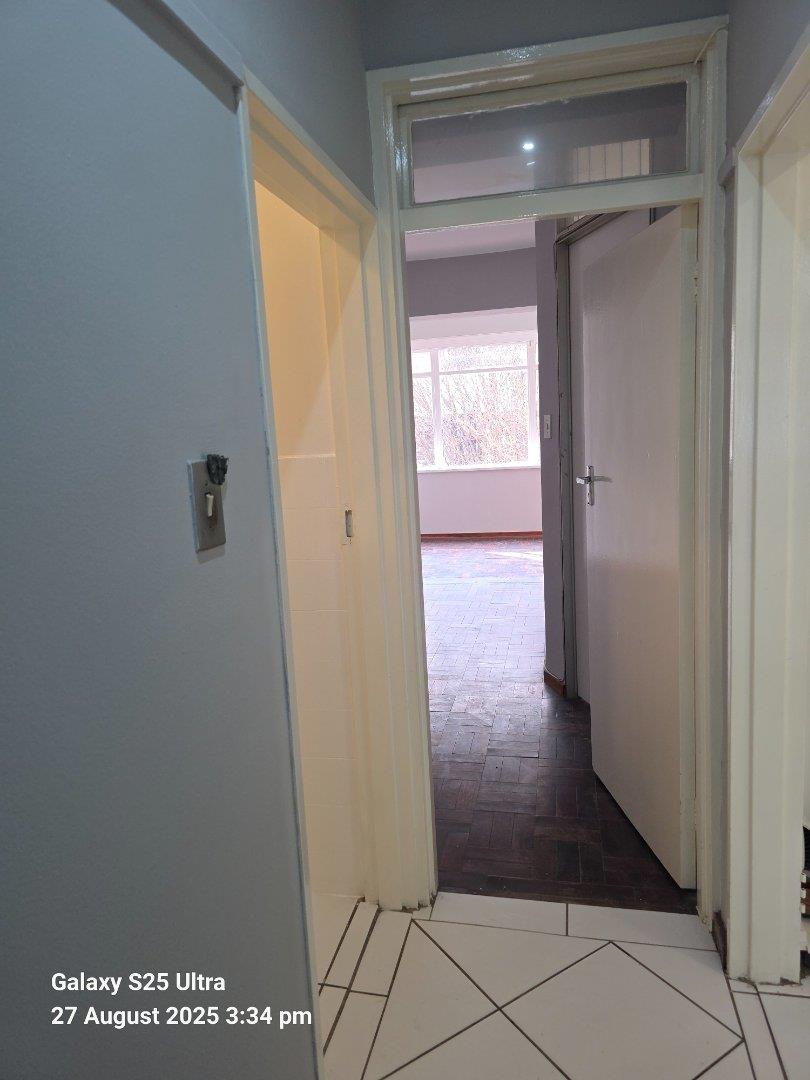 To Let 1 Bedroom Property for Rent in Rosebank Gauteng