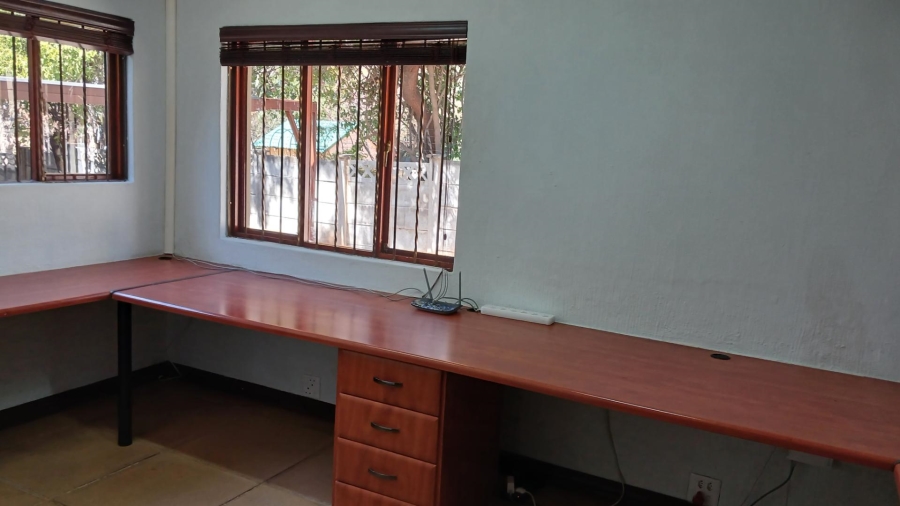 To Let 4 Bedroom Property for Rent in Olivedale Gauteng