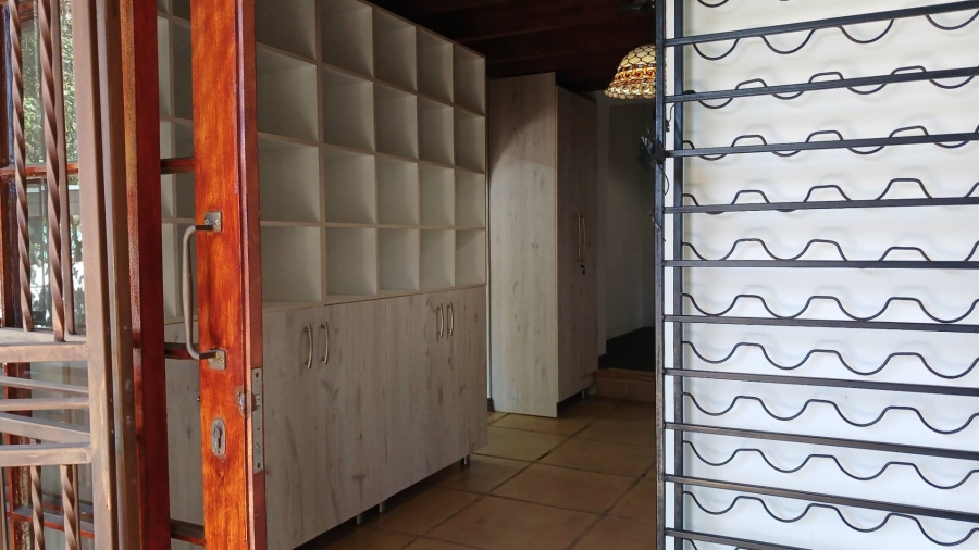 To Let 4 Bedroom Property for Rent in Olivedale Gauteng
