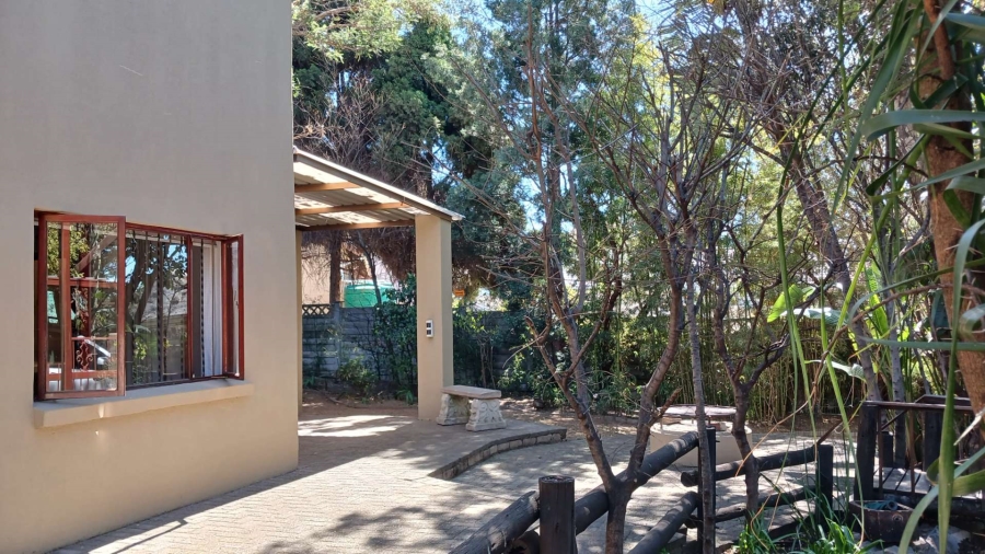 To Let 4 Bedroom Property for Rent in Olivedale Gauteng