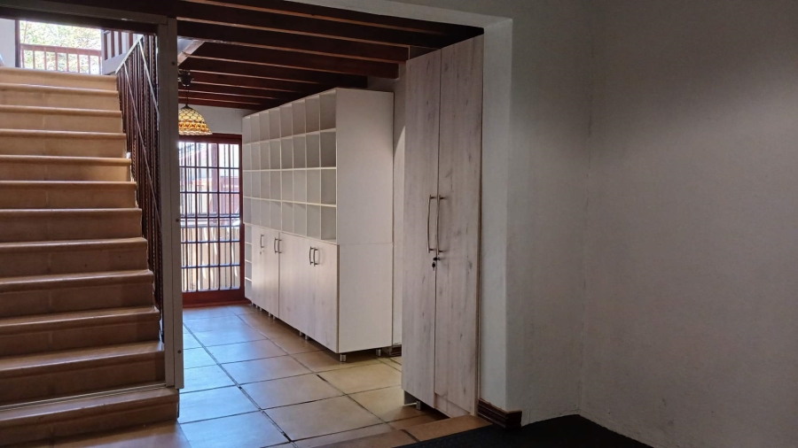 To Let 4 Bedroom Property for Rent in Olivedale Gauteng