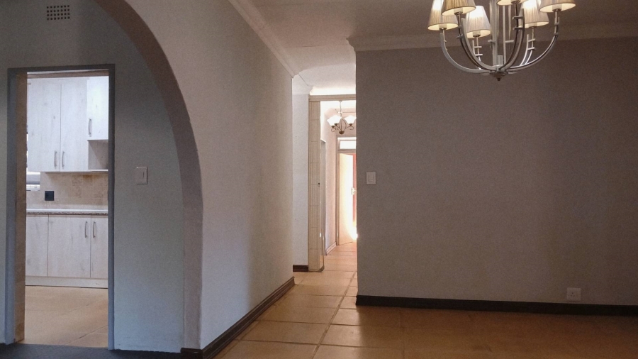 To Let 4 Bedroom Property for Rent in Olivedale Gauteng