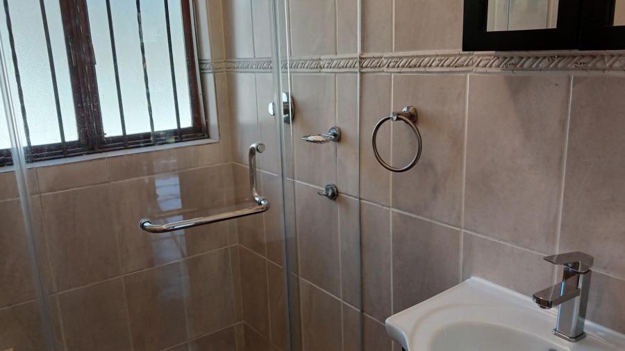 To Let 4 Bedroom Property for Rent in Olivedale Gauteng