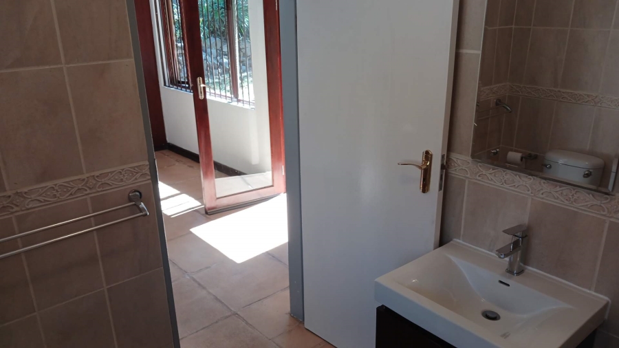 To Let 4 Bedroom Property for Rent in Olivedale Gauteng