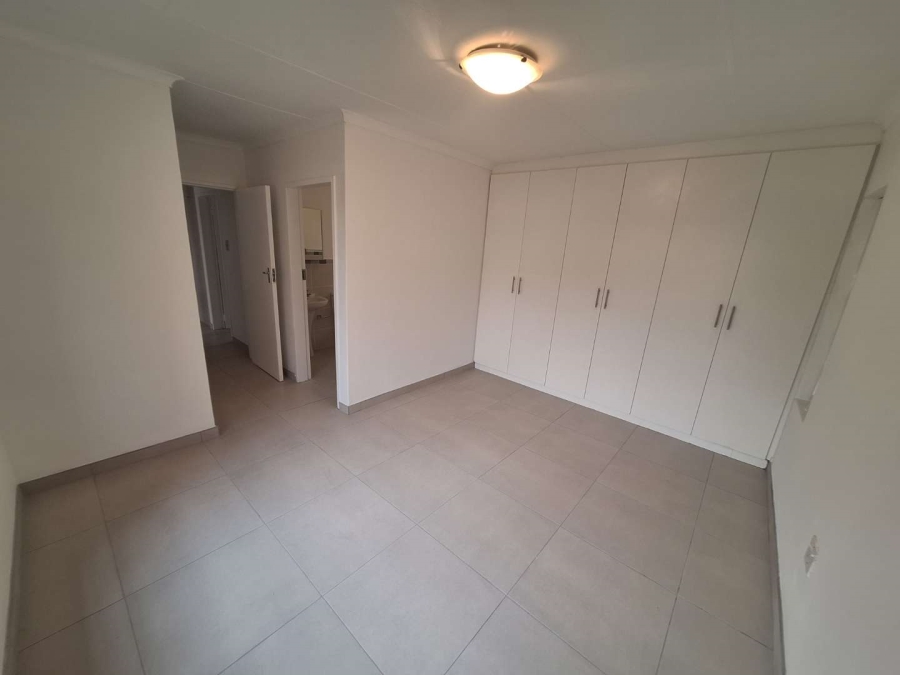 To Let 2 Bedroom Property for Rent in Weltevreden Park Gauteng