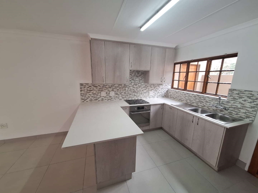 To Let 2 Bedroom Property for Rent in Weltevreden Park Gauteng
