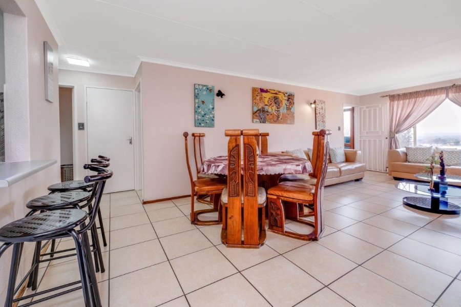 To Let 2 Bedroom Property for Rent in Northcliff Gauteng