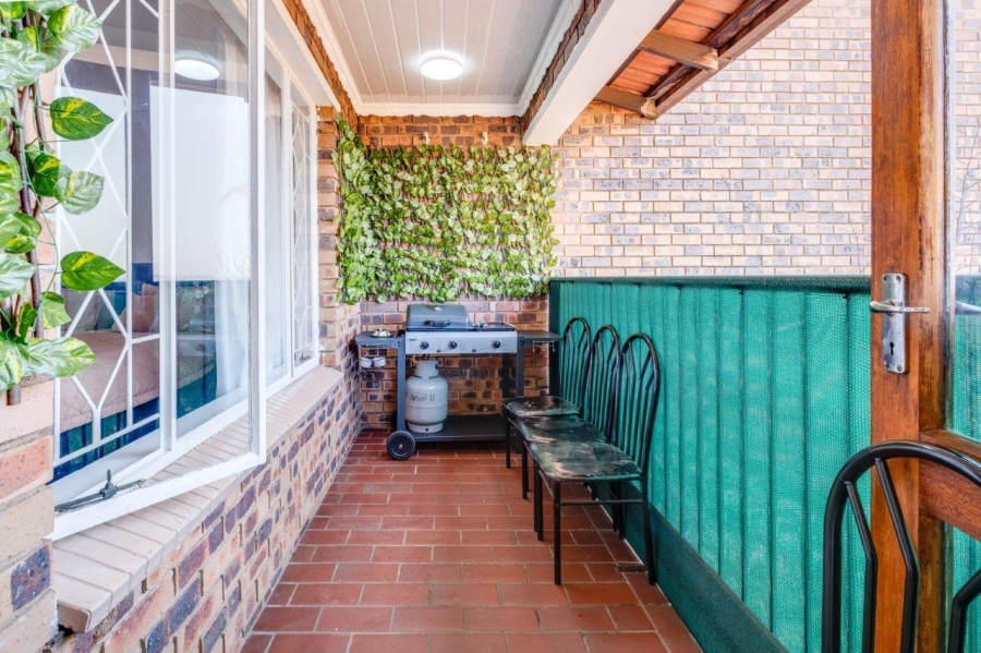 To Let 2 Bedroom Property for Rent in Northcliff Gauteng