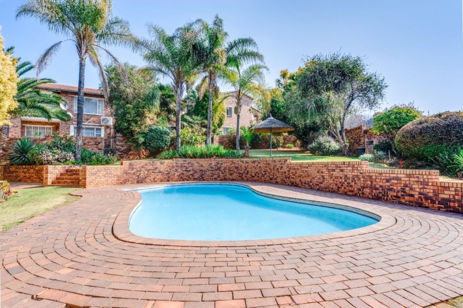 To Let 2 Bedroom Property for Rent in Northcliff Gauteng