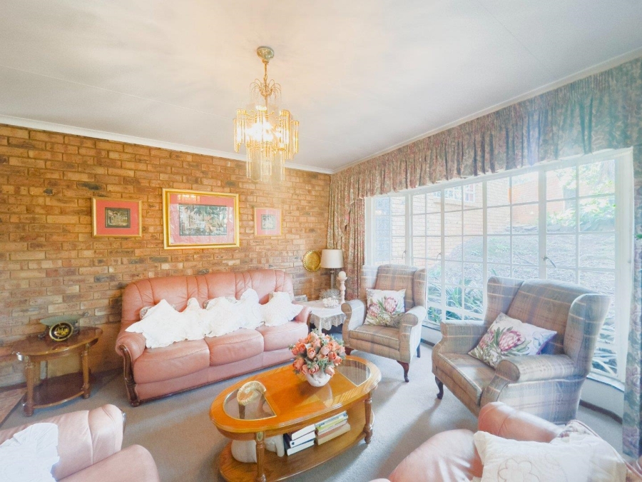 4 Bedroom Property for Sale in Erasmuskloof Gauteng