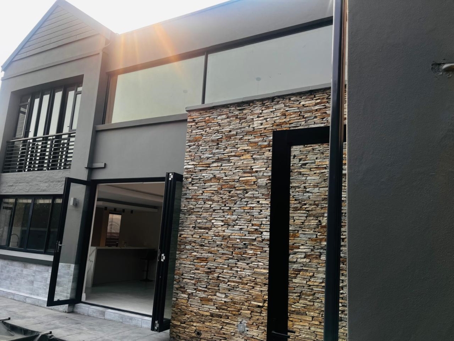 To Let 3 Bedroom Property for Rent in Steyn City Gauteng
