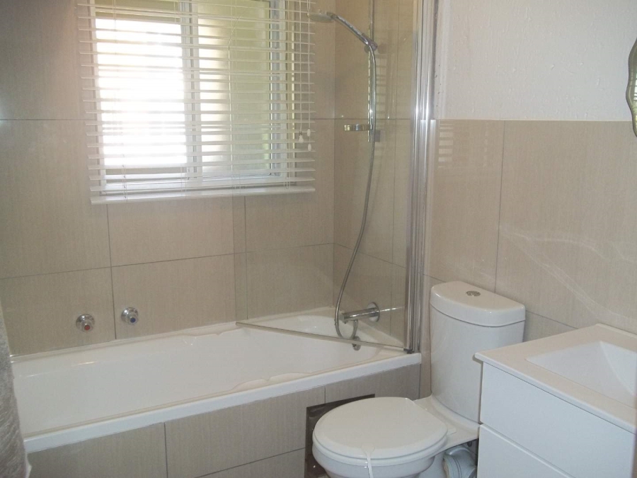 To Let 3 Bedroom Property for Rent in Glenhazel Gauteng