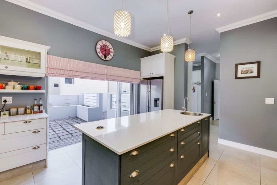 To Let 4 Bedroom Property for Rent in Waterfall Country Estate Gauteng