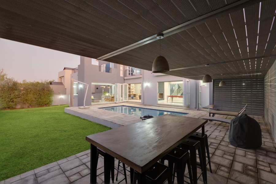 To Let 4 Bedroom Property for Rent in Waterfall Country Estate Gauteng