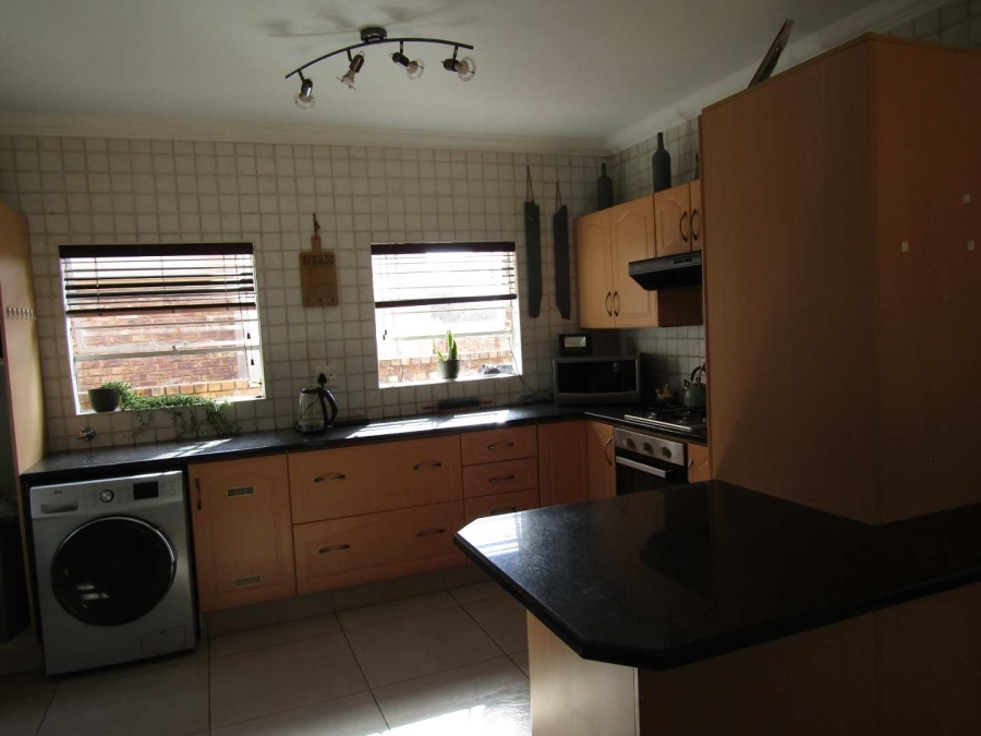 To Let 3 Bedroom Property for Rent in Eveleigh Gauteng
