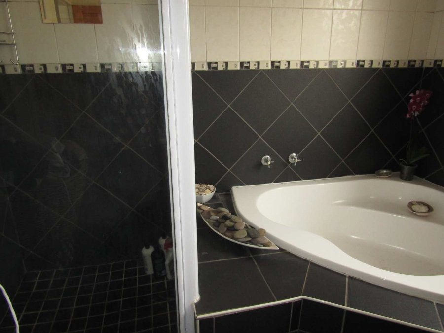 To Let 3 Bedroom Property for Rent in Eveleigh Gauteng