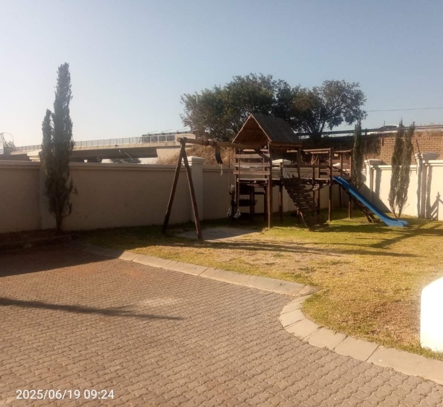 3 Bedroom Property for Sale in Meyersdal Gauteng