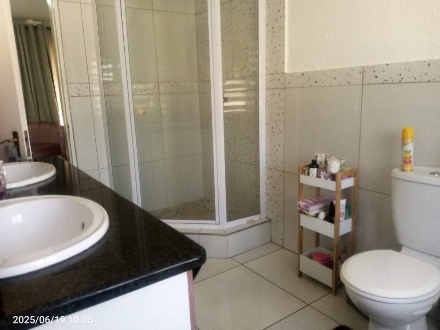 3 Bedroom Property for Sale in Meyersdal Gauteng