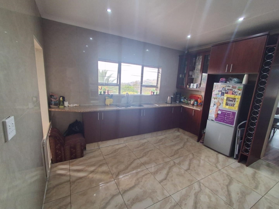 4 Bedroom Property for Sale in Mulbarton Gauteng