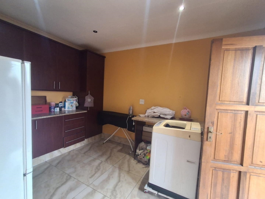 4 Bedroom Property for Sale in Mulbarton Gauteng
