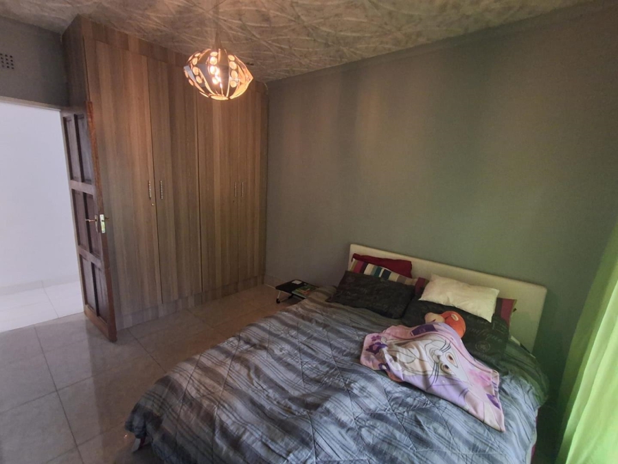 4 Bedroom Property for Sale in Mulbarton Gauteng