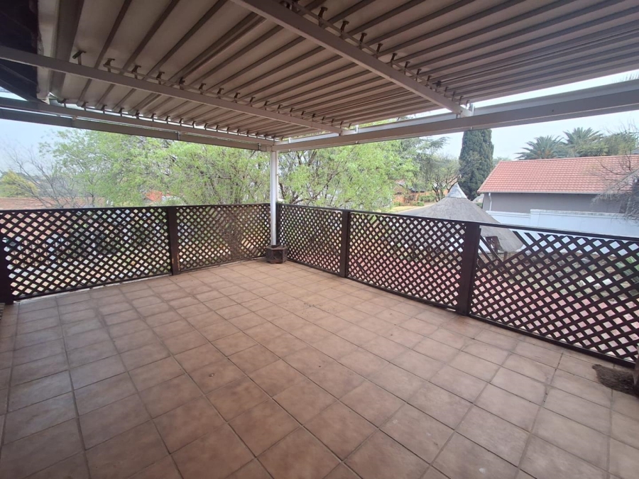 4 Bedroom Property for Sale in Mulbarton Gauteng