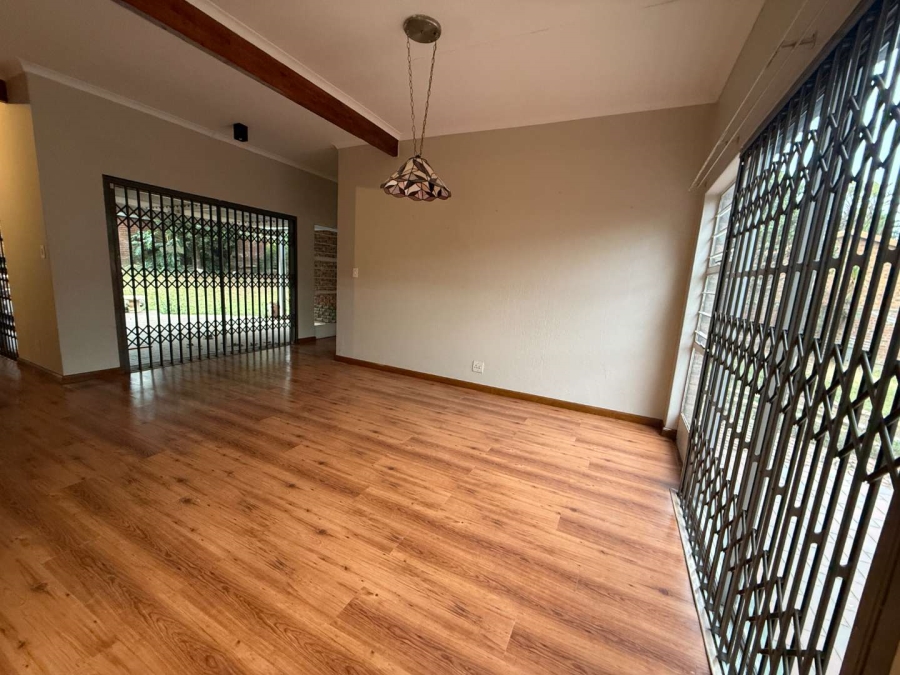 To Let 3 Bedroom Property for Rent in Weltevreden Park Gauteng