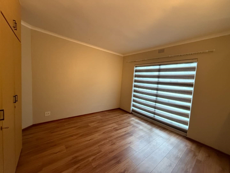To Let 3 Bedroom Property for Rent in Weltevreden Park Gauteng