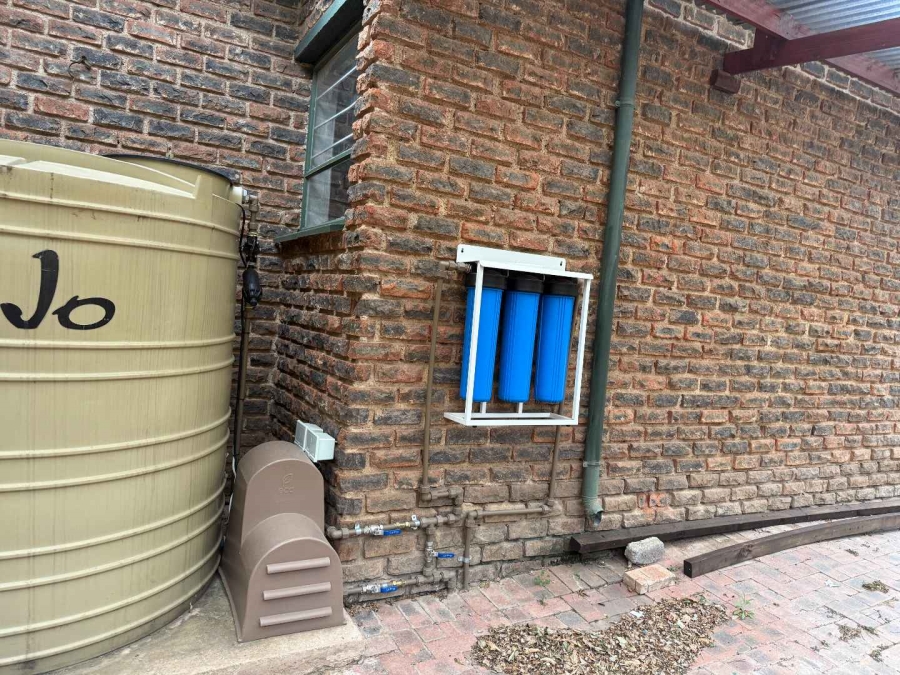 To Let 3 Bedroom Property for Rent in Weltevreden Park Gauteng