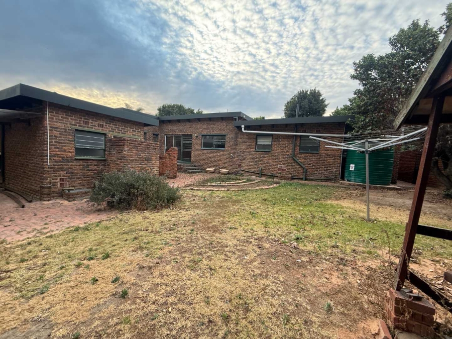 To Let 3 Bedroom Property for Rent in Weltevreden Park Gauteng