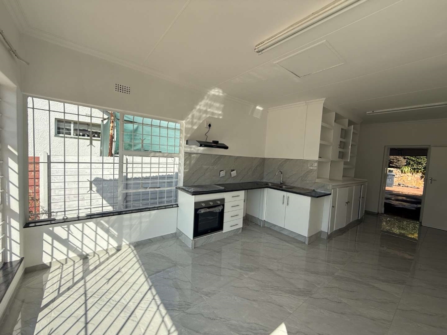 To Let 2 Bedroom Property for Rent in Helderkruin Gauteng