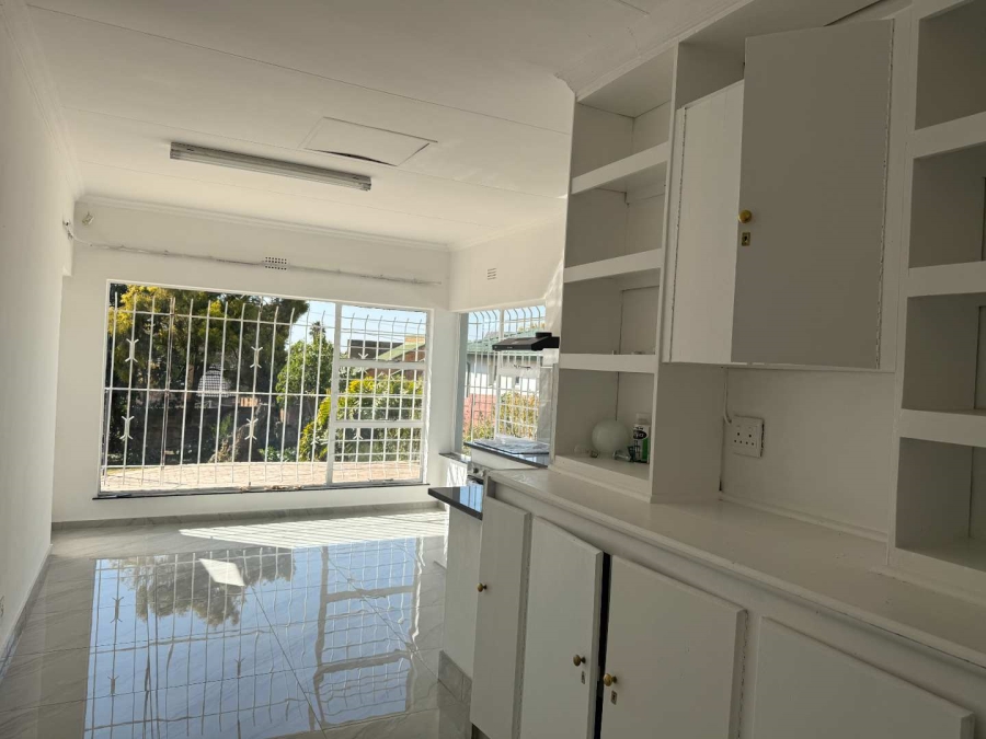 To Let 2 Bedroom Property for Rent in Helderkruin Gauteng