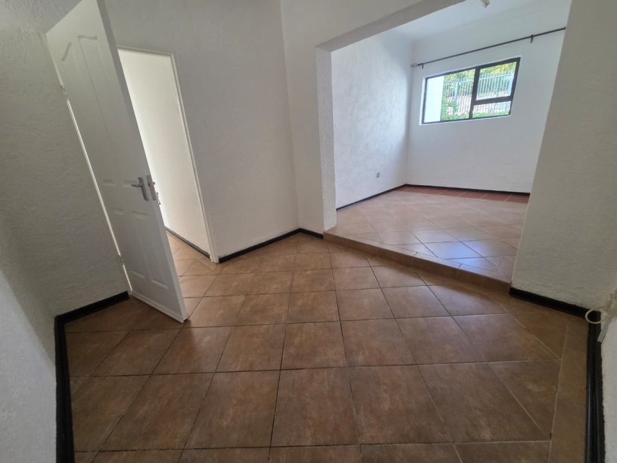 2 Bedroom Property for Sale in Helderkruin Gauteng