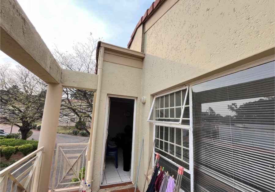 To Let 1 Bedroom Property for Rent in Rembrandt Park Gauteng